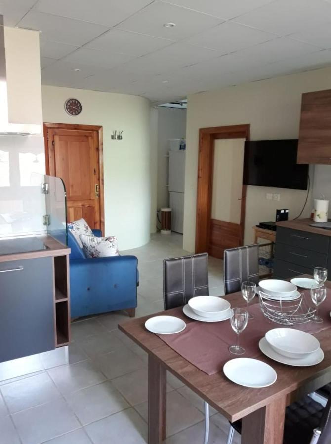 85 Palma Living Apartment Victoria Ngoại thất bức ảnh